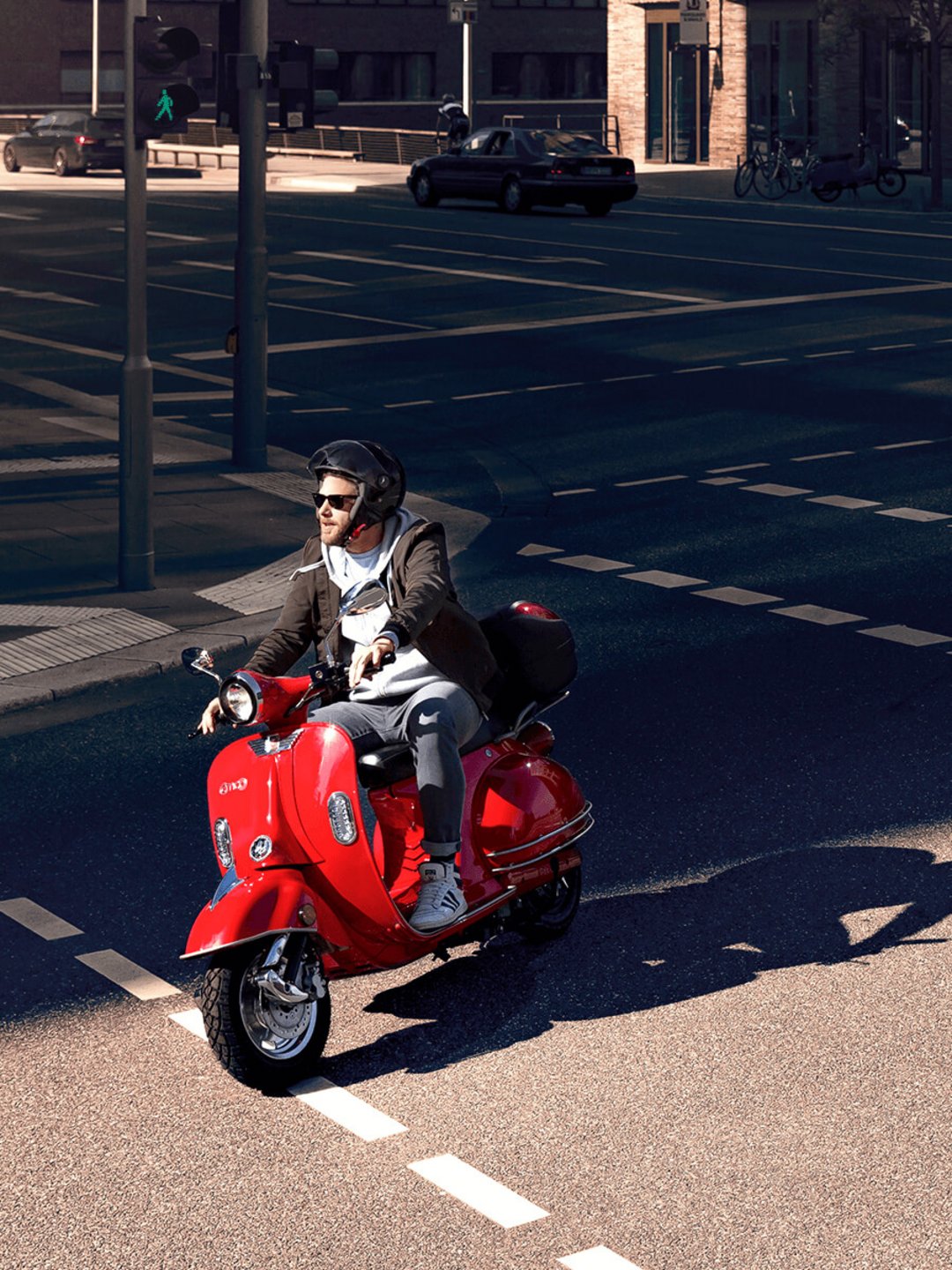 emco biedt gratis free floating elektrische scooter sharing voor steden en dorpen.